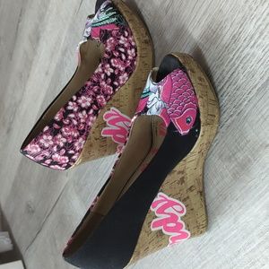 Ed Hardy Wedge
